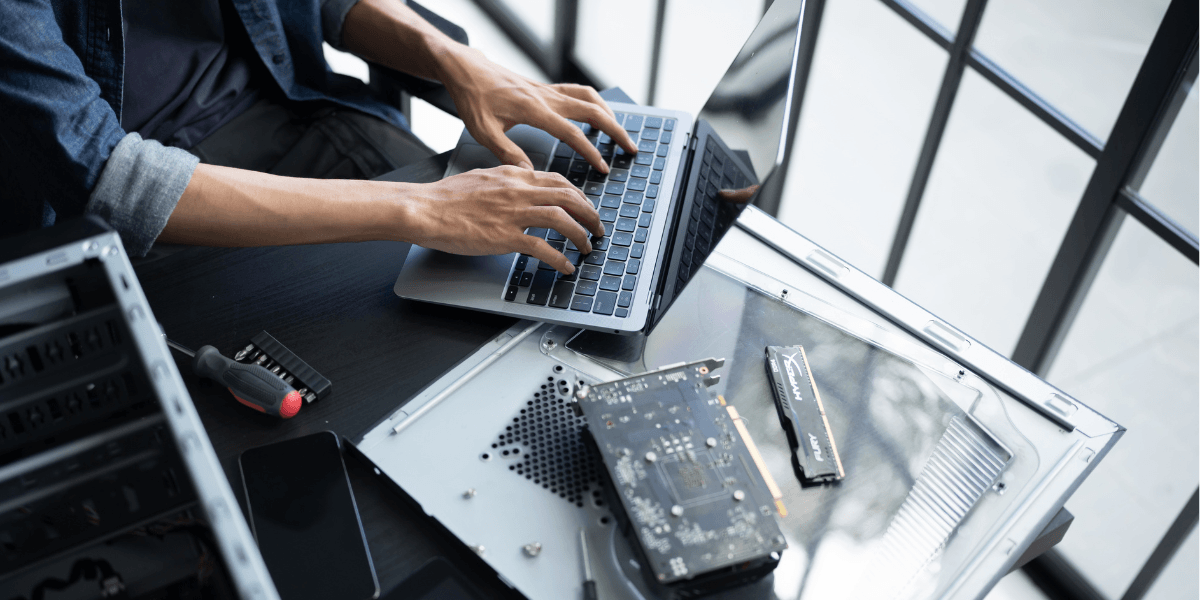 Improving Maintenance and Support with Enterprise Agentic AI for Manufacturing